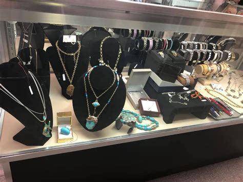 designer consignment jewelry.